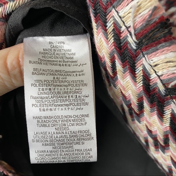 🌈 BCBG generation fringed pencil skirt - Picture 6 of 8